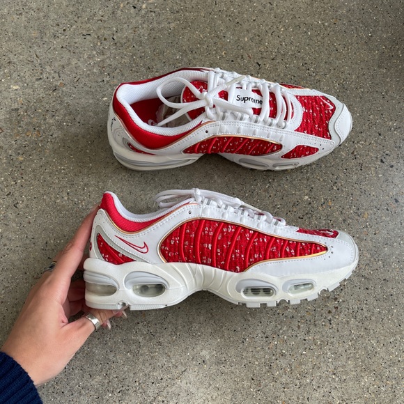 Nike Supreme Tailwind 4 - Picture 2 of 9